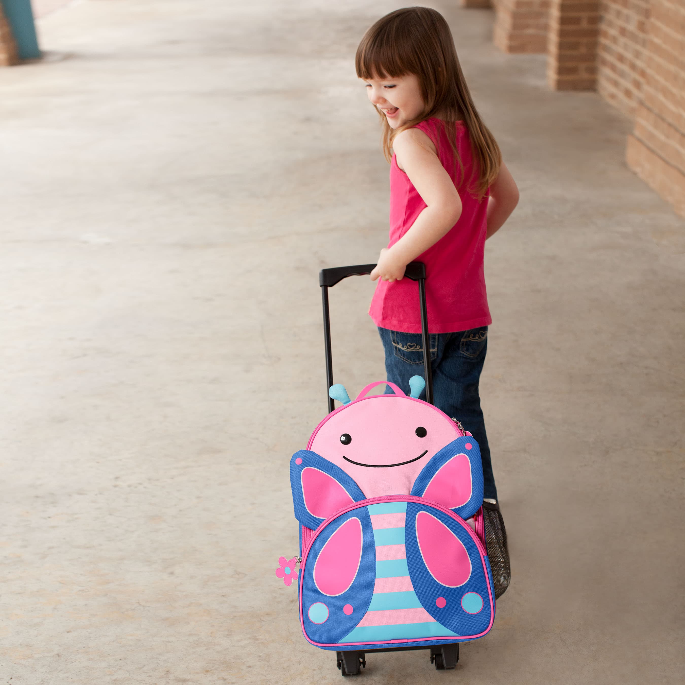 Product view https://mage-cdn.babiesandmore.com/catalog/product/2/1/212306_3.jpg1