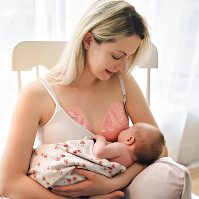 Momcozy Breast Therapy Packs, Hot and Cold Breast Pads, Pack Of 2 thumbnail 5