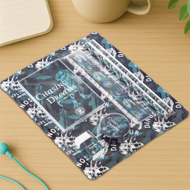 Chasing Dreams Graphic Stationery Set thumbnail 2