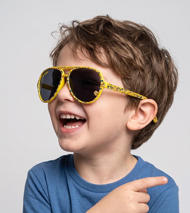 AEC029HA-MINIONS-Sunglass view 1