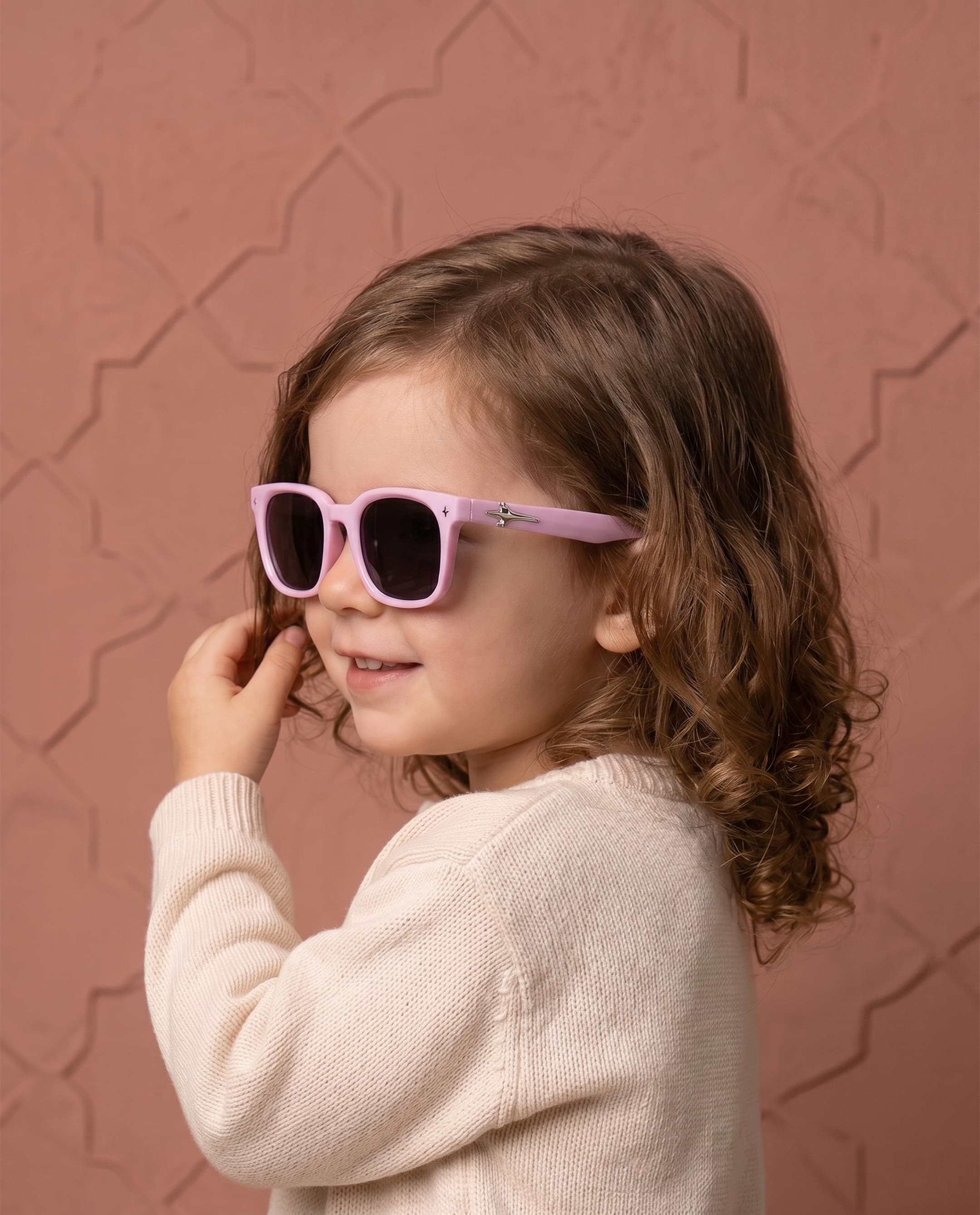 Product view https://mage-cdn.babiesandmore.com/catalog/product/b/m/bma-23046-c4_2.jpg1
