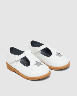 White Shoe with Star Patch - 21