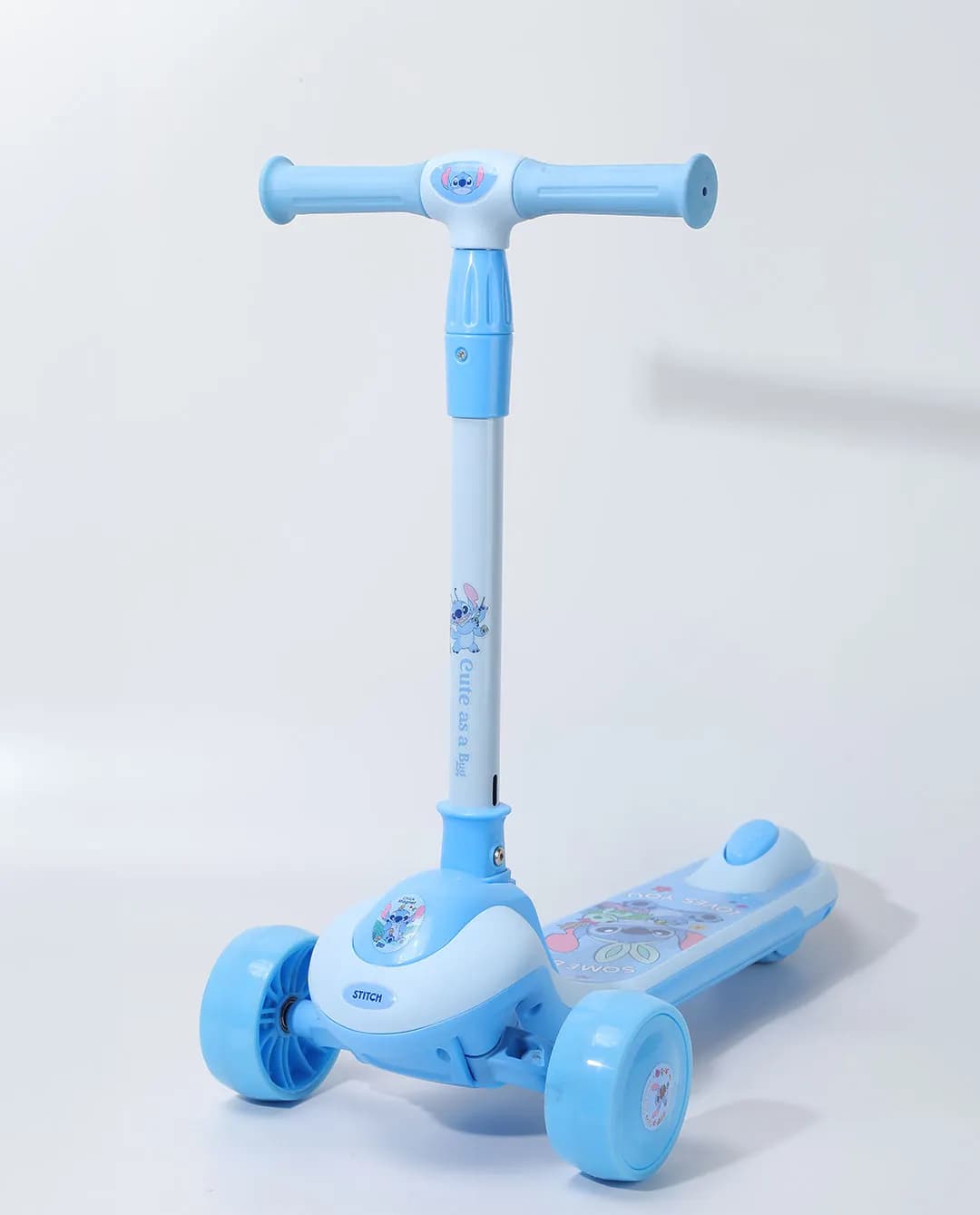 Product view https://mage-cdn.babiesandmore.com/catalog/product/b/m/bmt-dca58204-st_2.webp1