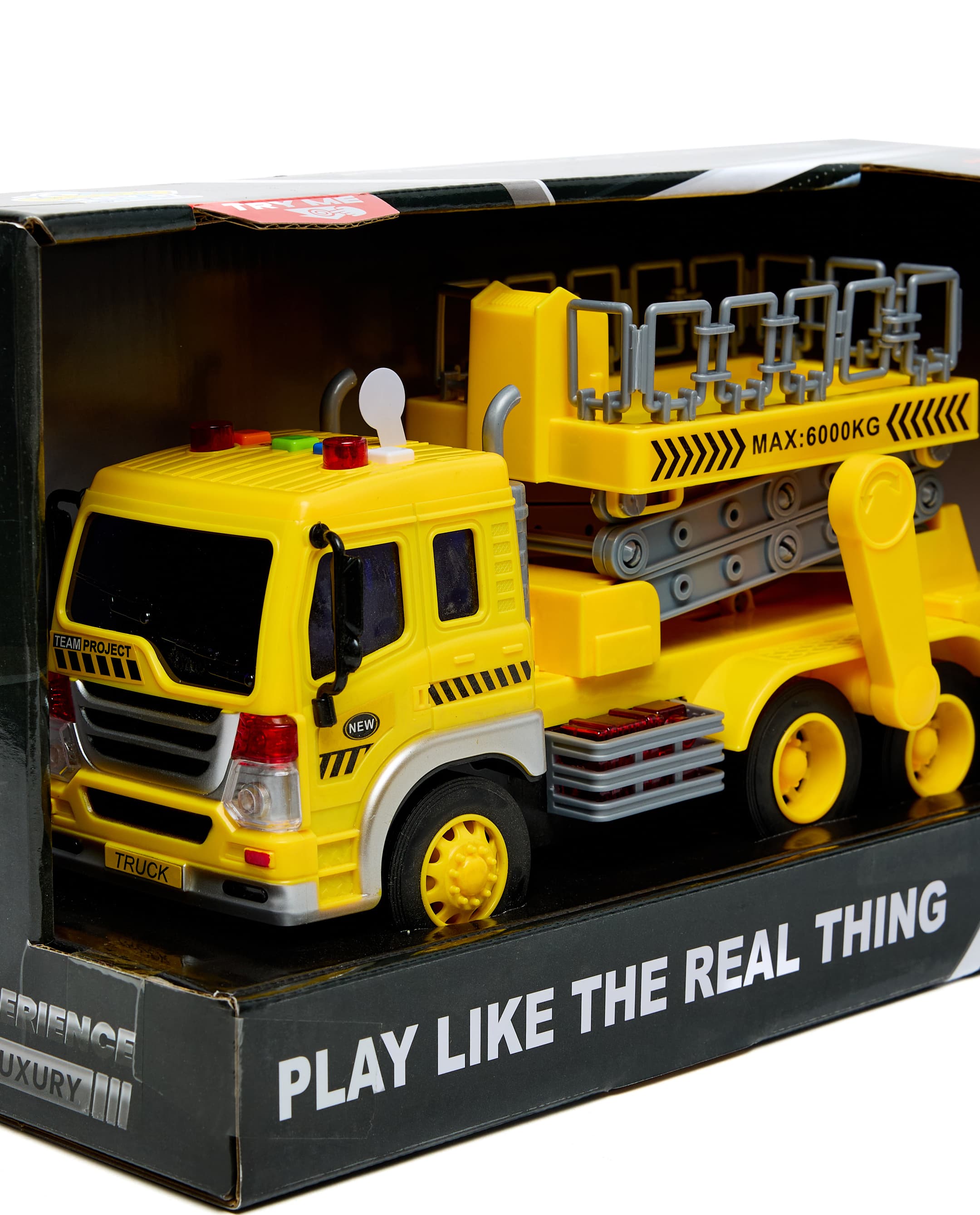 1:16 Friction Wrecker Truck with Light & Sound Yellow thumbnail 5