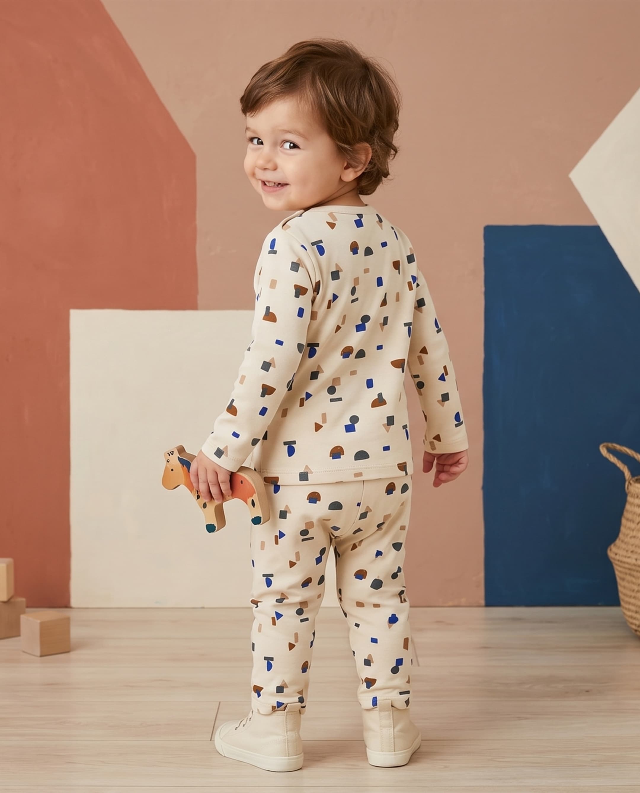 Product view https://mage-cdn.babiesandmore.com/catalog/product/c/l/clnbvp165a25_2.jpg1