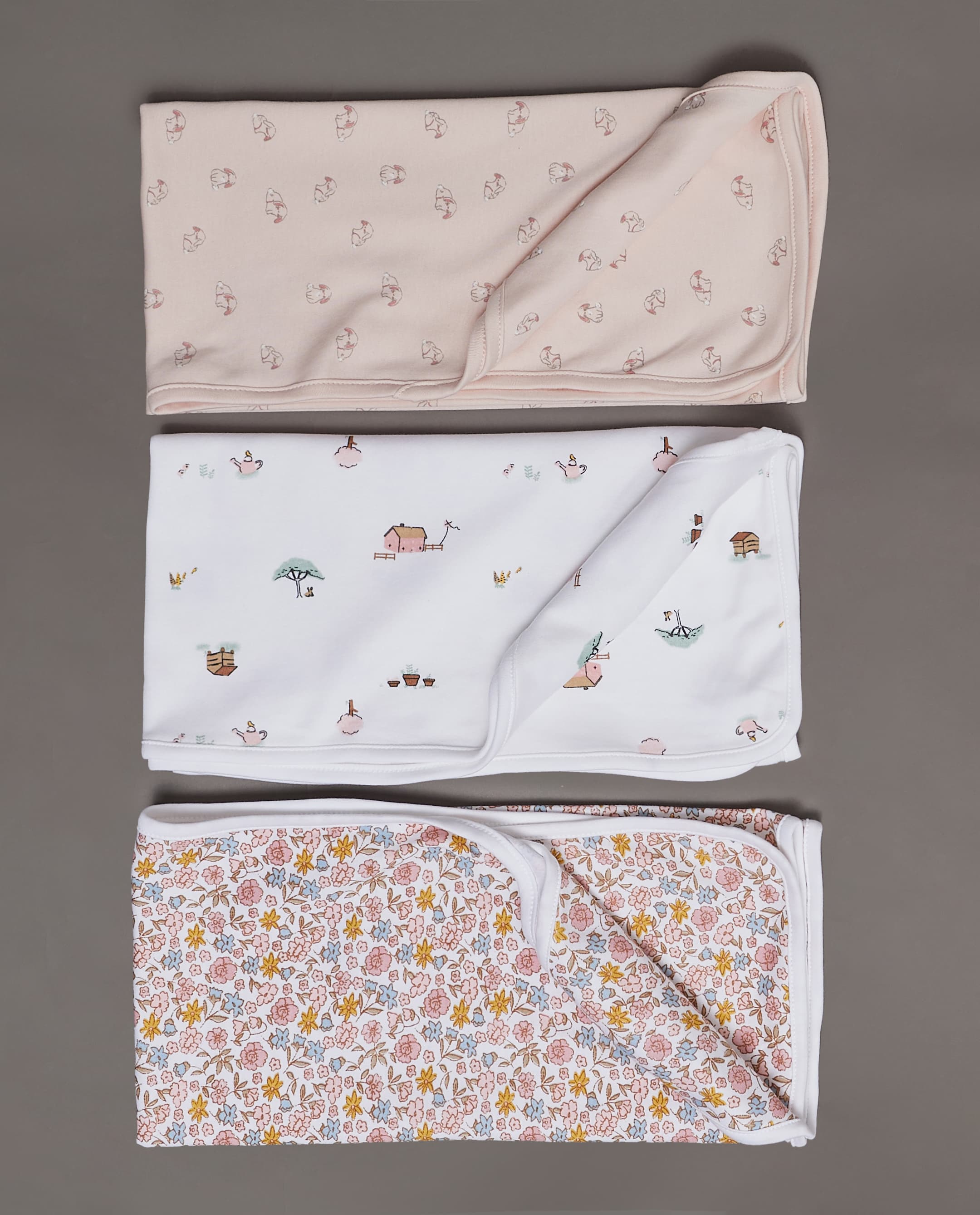 Product view https://mage-cdn.babiesandmore.com/catalog/product/c/l/clnbvp184a25_2.jpg1