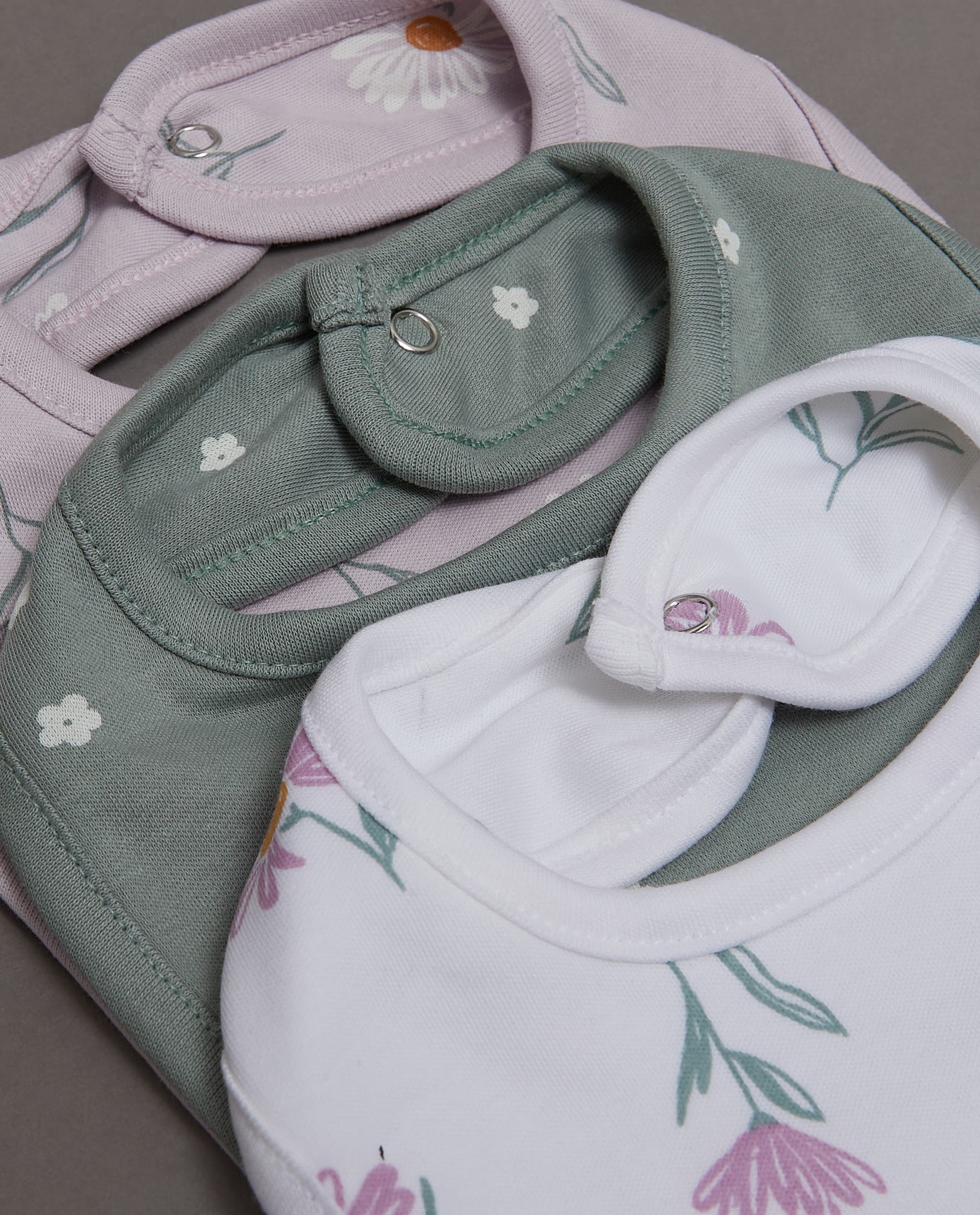 3 Pk Bib
