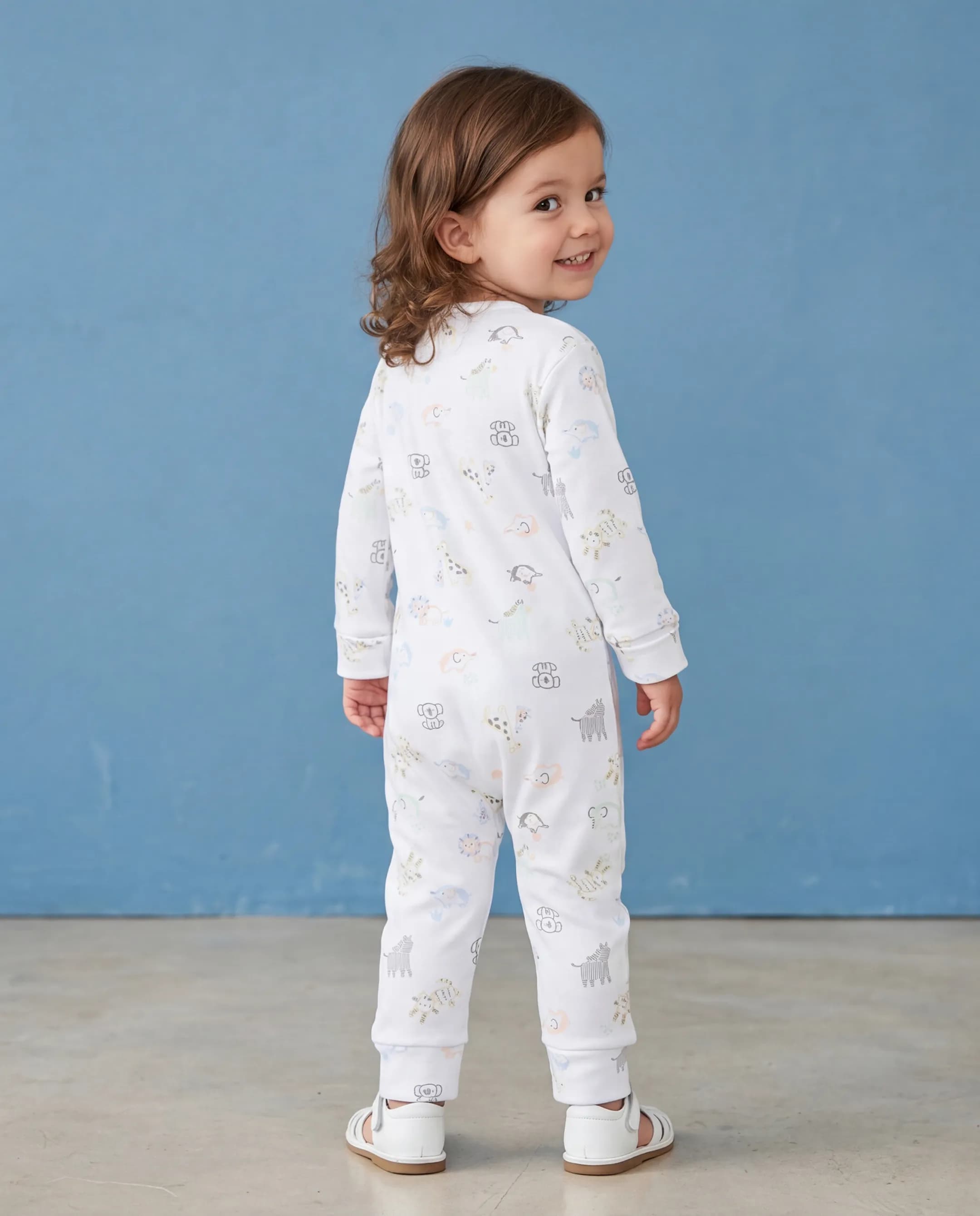 Product view https://mage-cdn.babiesandmore.com/catalog/product/c/l/clngvp136a25_2.webp1