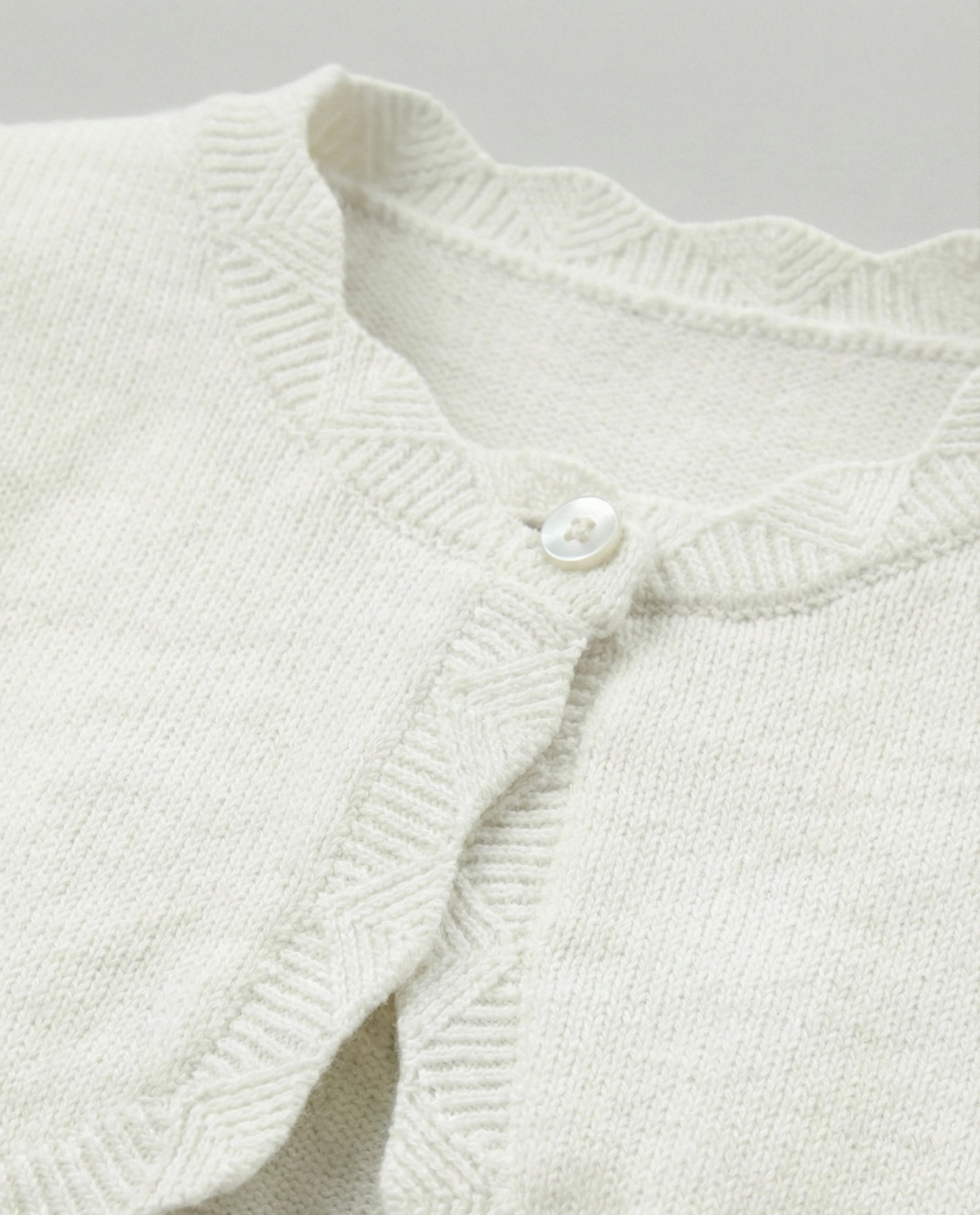 Product view https://mage-cdn.babiesandmore.com/catalog/product/c/w/cwtgja167s26_3.webp1
