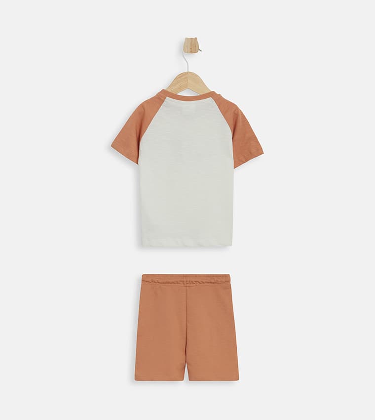Product view https://mage-cdn.babiesandmore.com/catalog/product/d/b/dbnbss30a25_6.jpg1