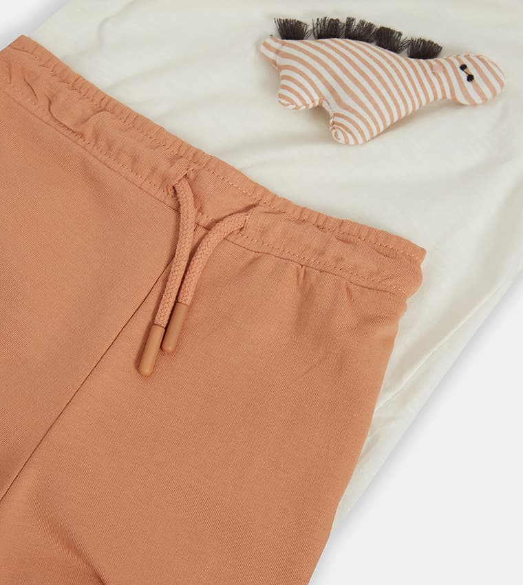 Product view https://mage-cdn.babiesandmore.com/catalog/product/d/b/dbnbss30a25_7.jpg1