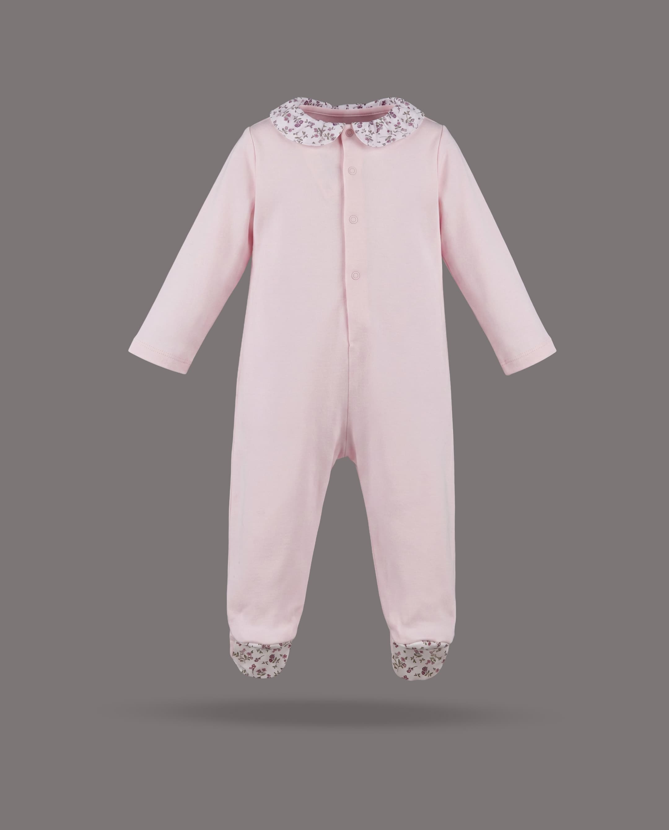Product view https://mage-cdn.babiesandmore.com/catalog/product/e/k/ekngpp053s26_3.jpg1