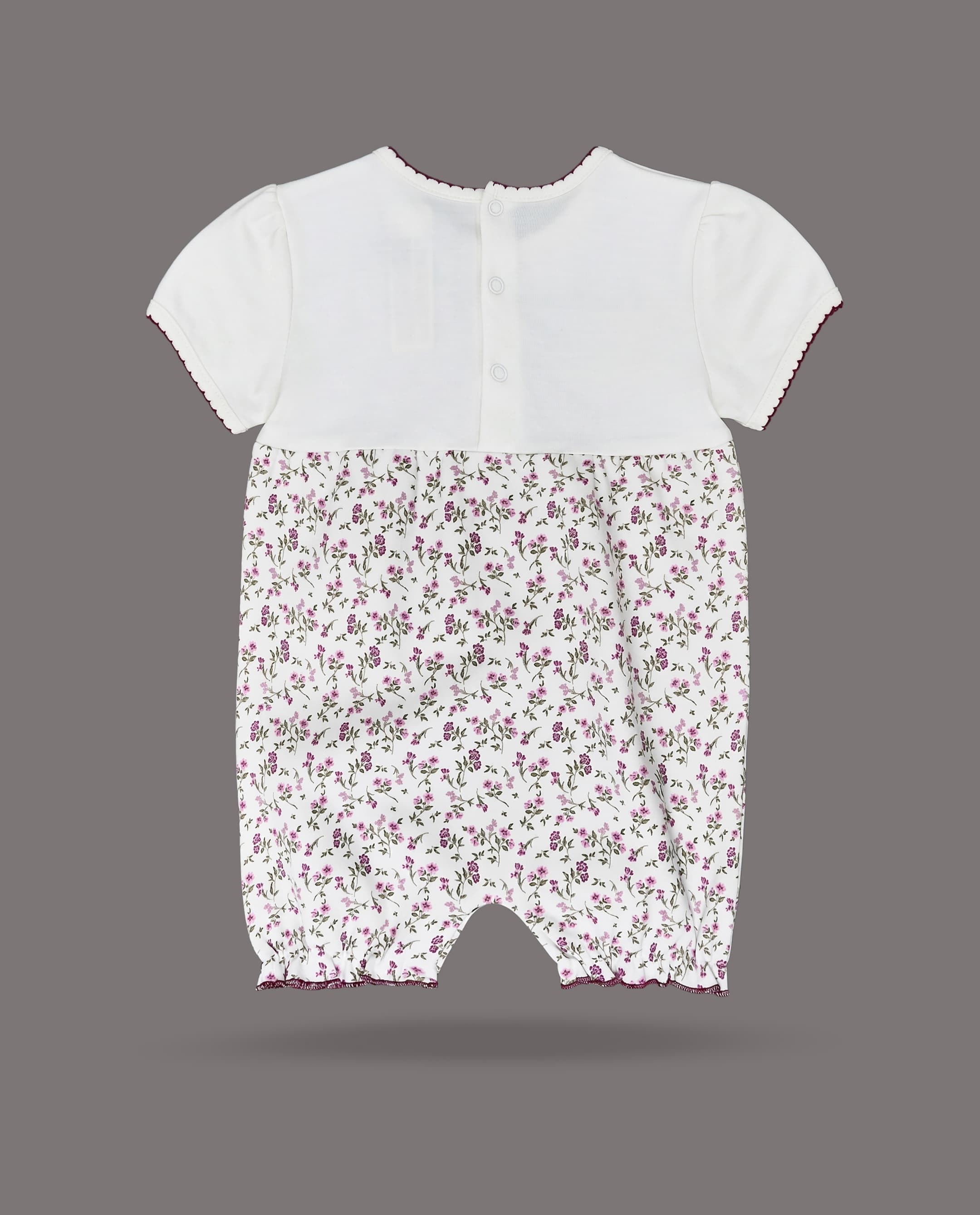 Product view https://mage-cdn.babiesandmore.com/catalog/product/e/k/ekngpp057s26_4.jpg1