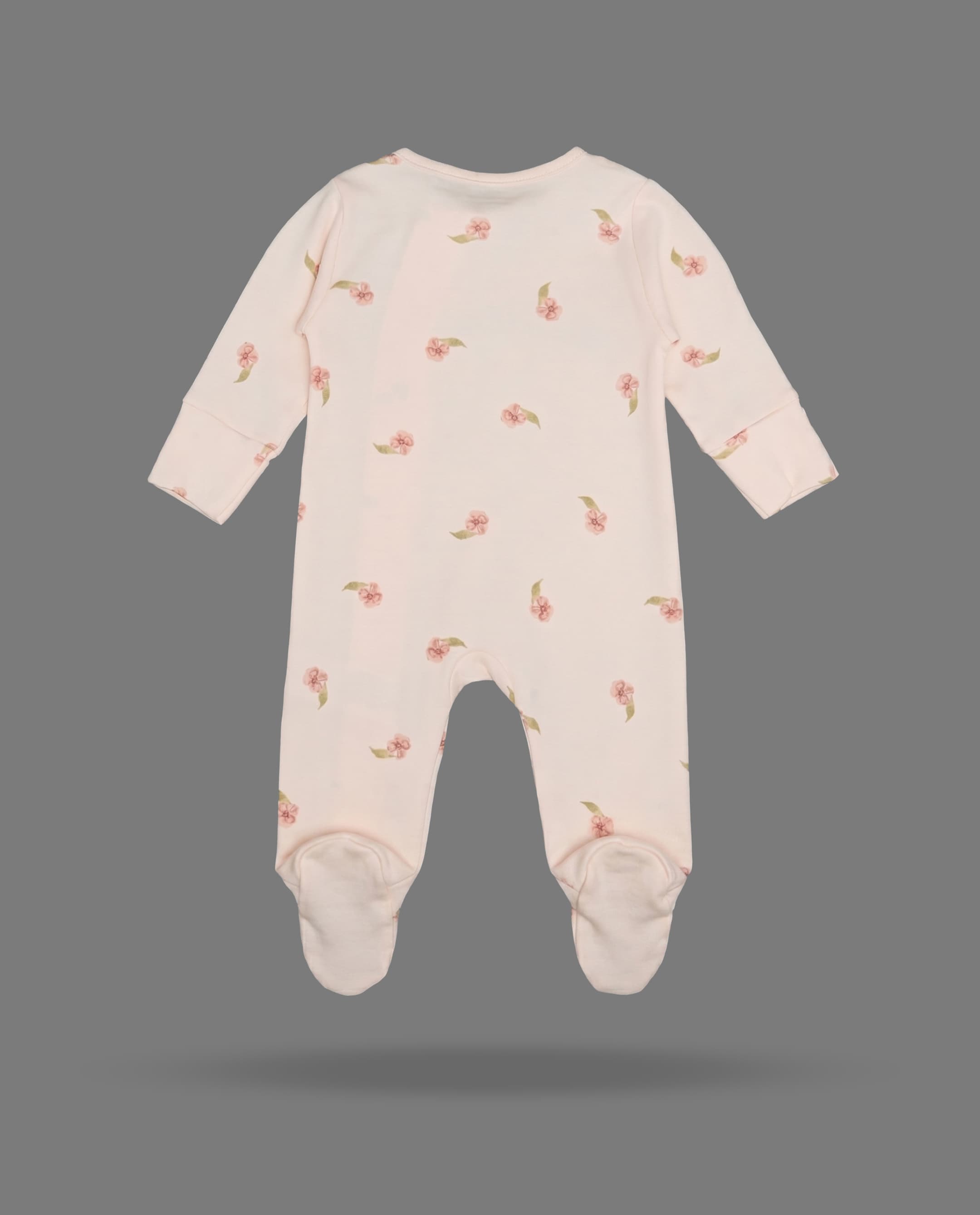 Product view https://mage-cdn.babiesandmore.com/catalog/product/e/k/ekngss074s26_4.jpg1