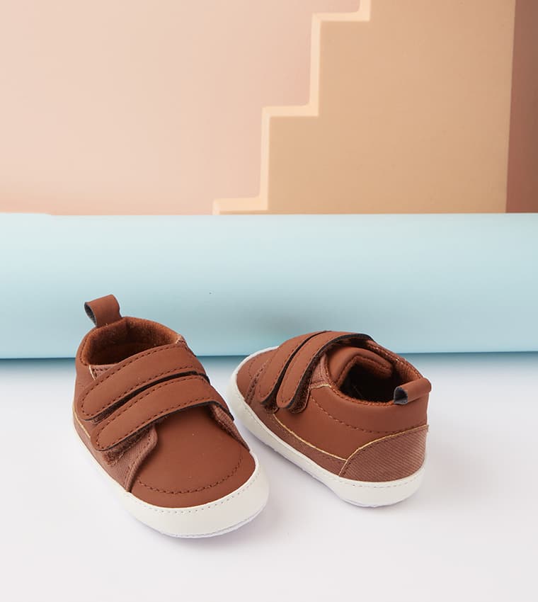 Product view https://mage-cdn.babiesandmore.com/catalog/product/e/y/eynbbs52s25_2_1.jpg1