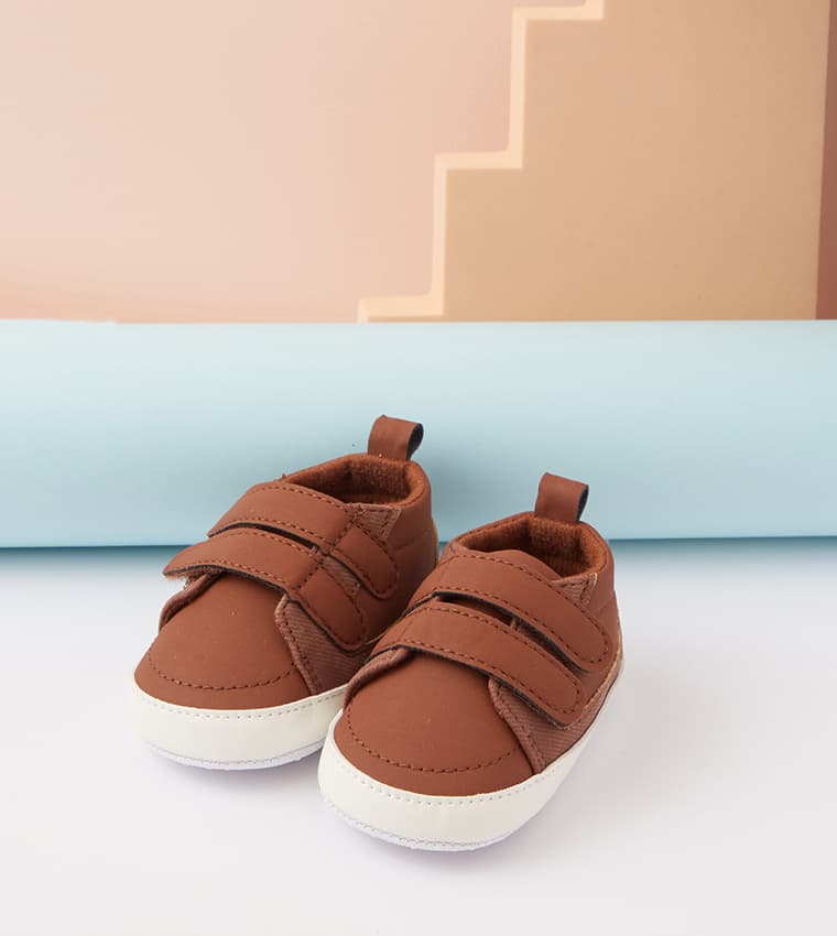 Product view https://mage-cdn.babiesandmore.com/catalog/product/e/y/eynbbs52s25_3.jpg1