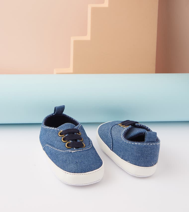 Product view https://mage-cdn.babiesandmore.com/catalog/product/e/y/eynbss67s25_2.jpg1