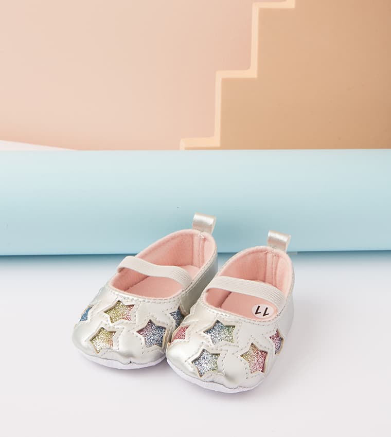 Product view https://mage-cdn.babiesandmore.com/catalog/product/e/y/eyngbs46s25_3.jpg1