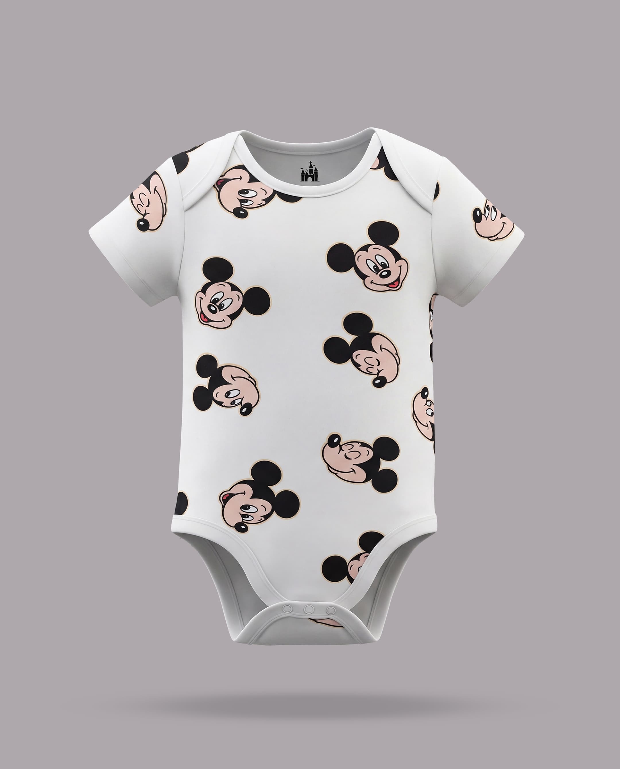Product view https://mage-cdn.babiesandmore.com/catalog/product/f/m/fmnbbs210s26_3.jpg1