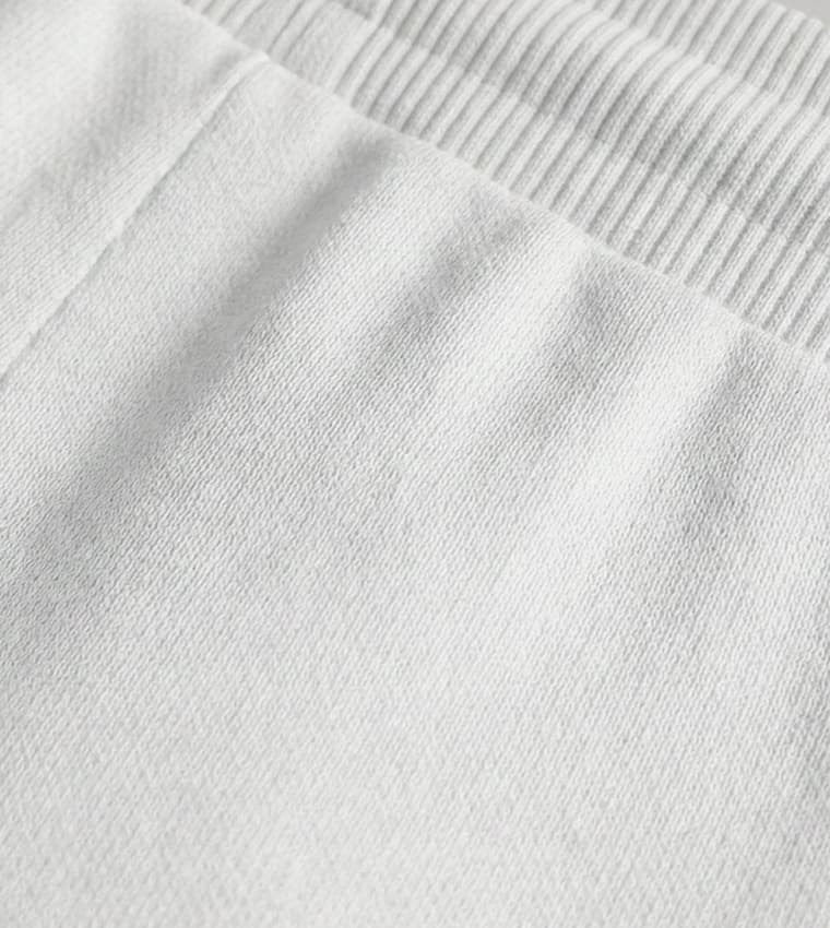 Product view https://mage-cdn.babiesandmore.com/catalog/product/f/m/fmnbch21a25_3.jpg1