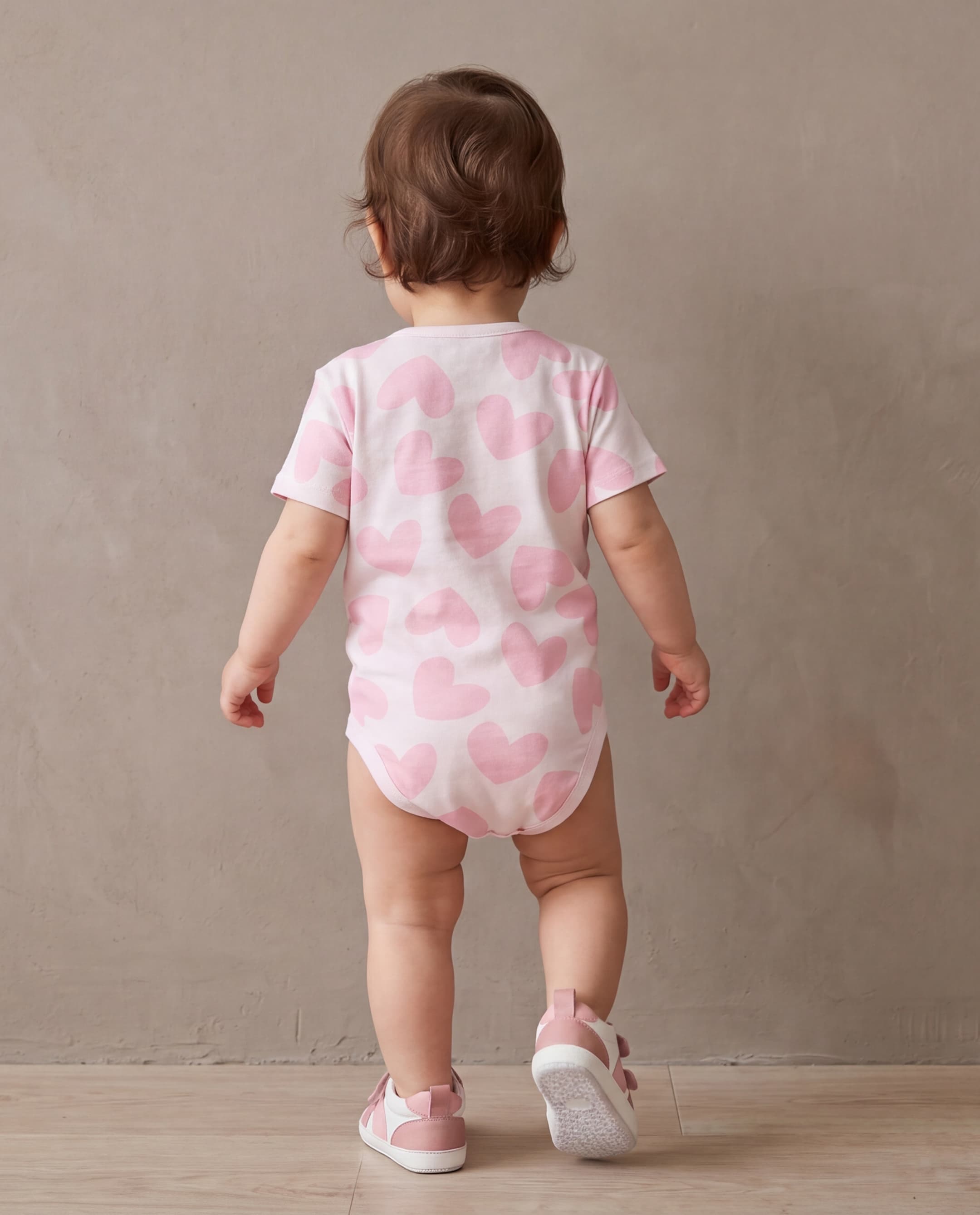 Product view https://mage-cdn.babiesandmore.com/catalog/product/f/m/fmngbs209s26_2.jpg1