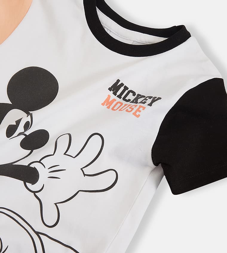 Product view https://mage-cdn.babiesandmore.com/catalog/product/f/m/fmtbch09a25_7.jpg1