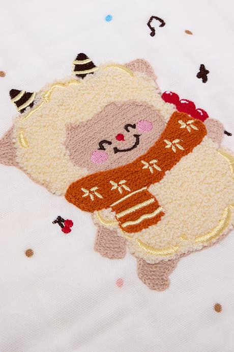Six-Layer Embroidered Bath Towel thumbnail 5