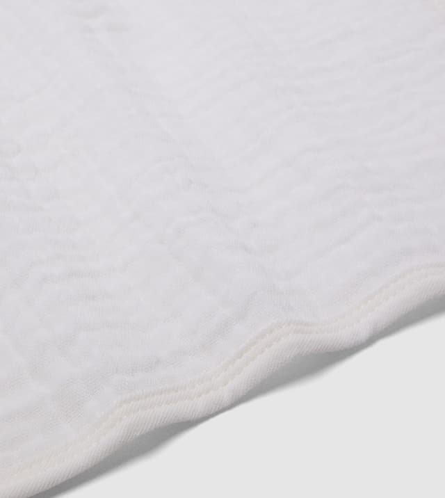 A 4-Layer Crepe Square Towel thumbnail 4
