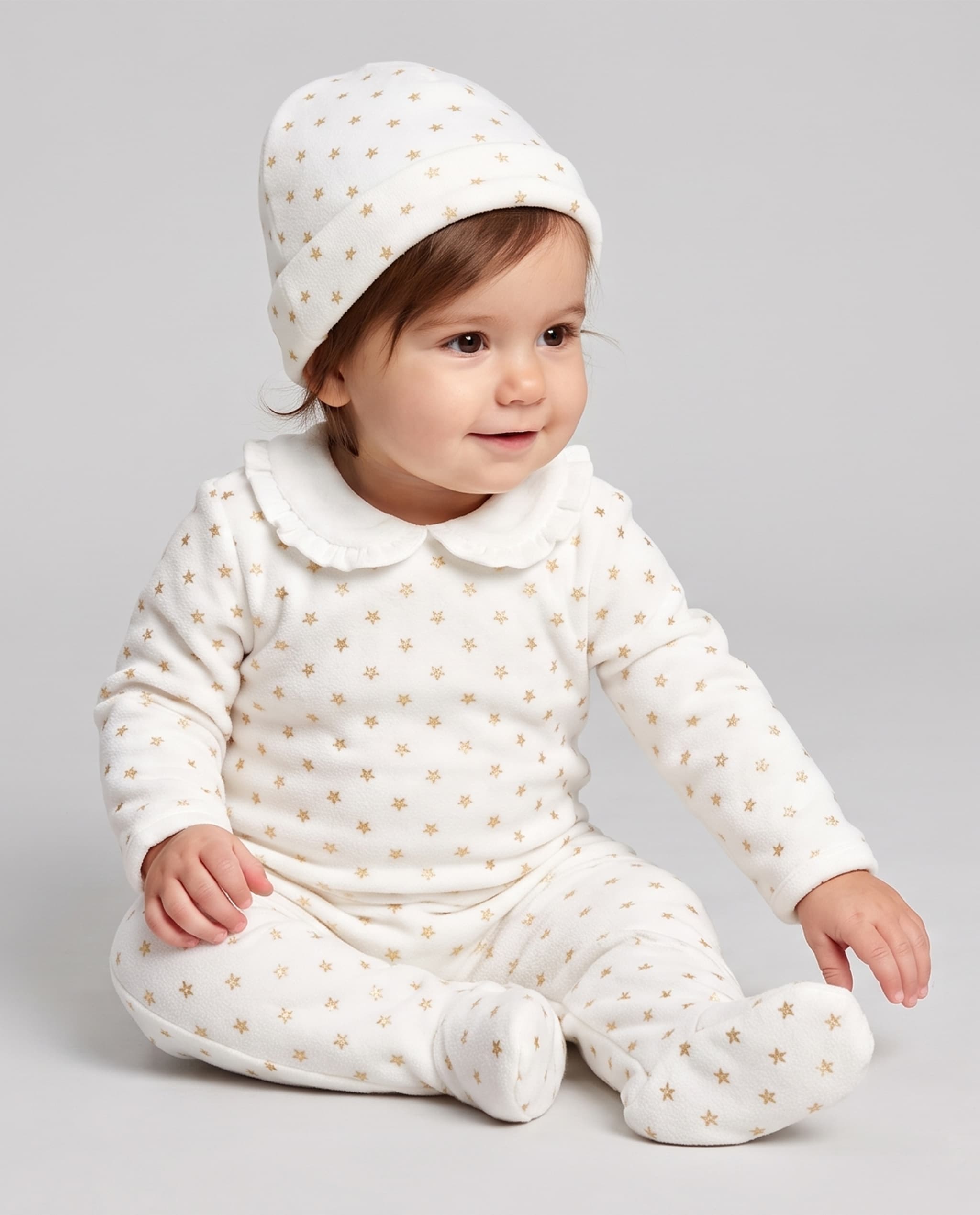 100% Polyester Printed Long Sleeves Sleep Suit with Cap
