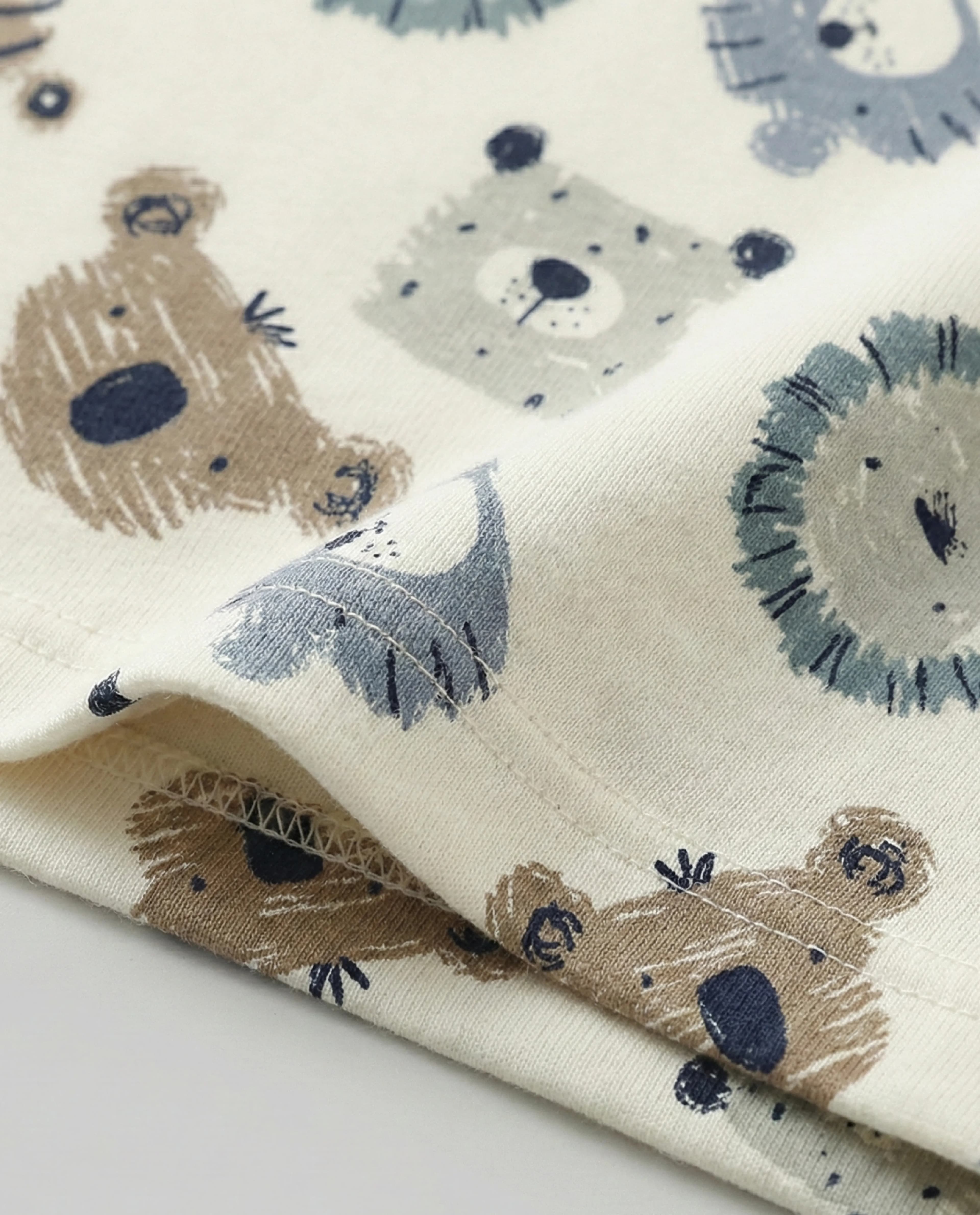 Product view https://mage-cdn.babiesandmore.com/catalog/product/n/h/nhnbpj020s26_4.webp1