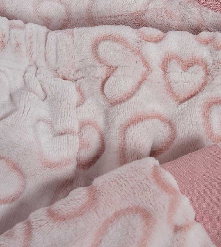 Product view https://mage-cdn.babiesandmore.com/catalog/product/n/h/nhtdpj01a25w_8.jpg1