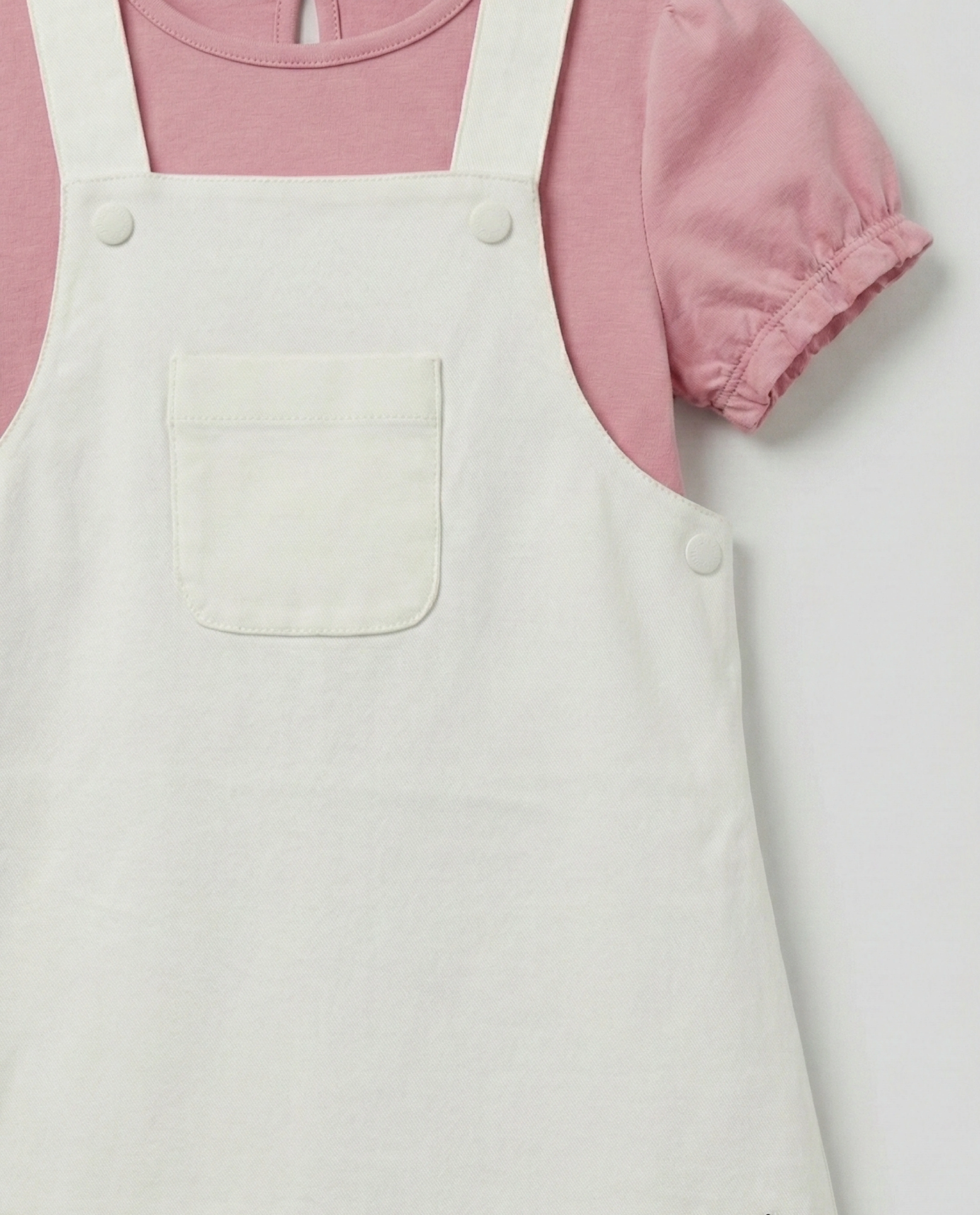 Product view https://mage-cdn.babiesandmore.com/catalog/product/n/h/nhtgch333s26_3_1.webp1