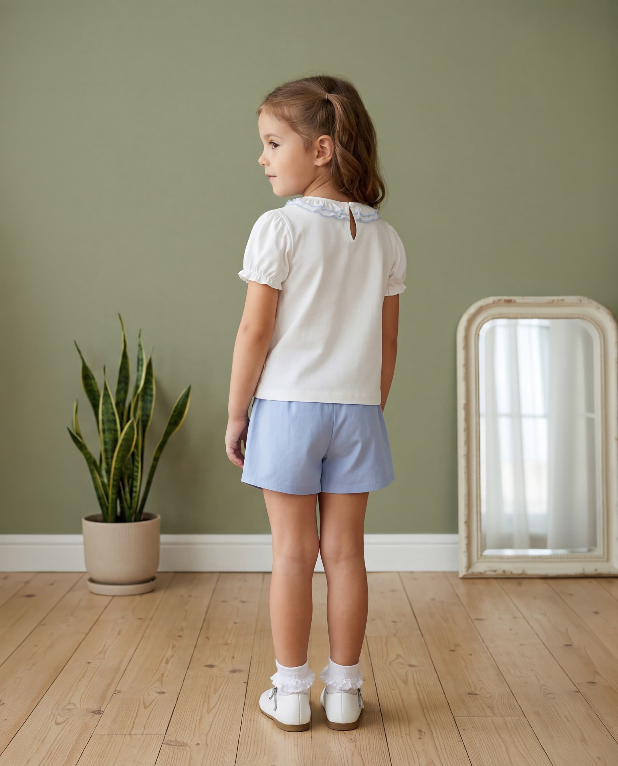 Product view https://mage-cdn.babiesandmore.com/catalog/product/n/h/nhtgss422s26_2.jpg1