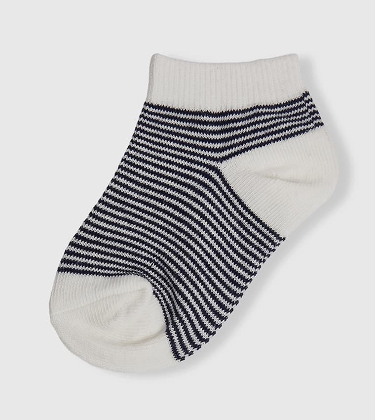 Product view https://mage-cdn.babiesandmore.com/catalog/product/s/f/sfnbso102as_2_1.jpg1