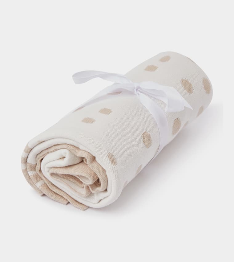 Product view https://mage-cdn.babiesandmore.com/catalog/product/s/h/shbd19s25_3.jpg1