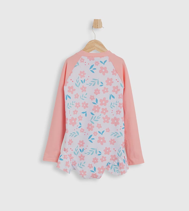 Product view https://mage-cdn.babiesandmore.com/catalog/product/s/h/shtgsw05a25_2.jpg1