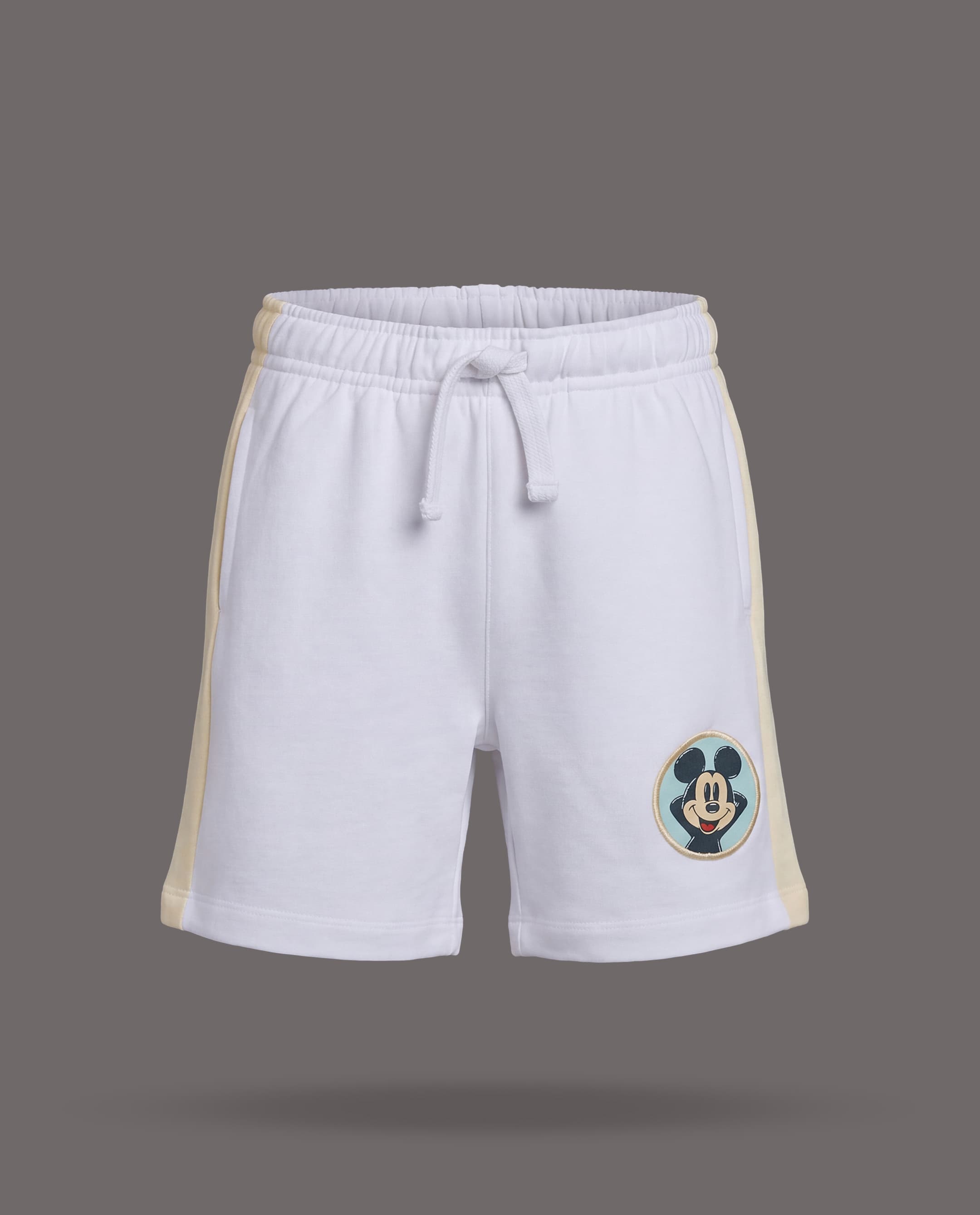 Product view https://mage-cdn.babiesandmore.com/catalog/product/t/b/tbssfm152s26_3.jpg1