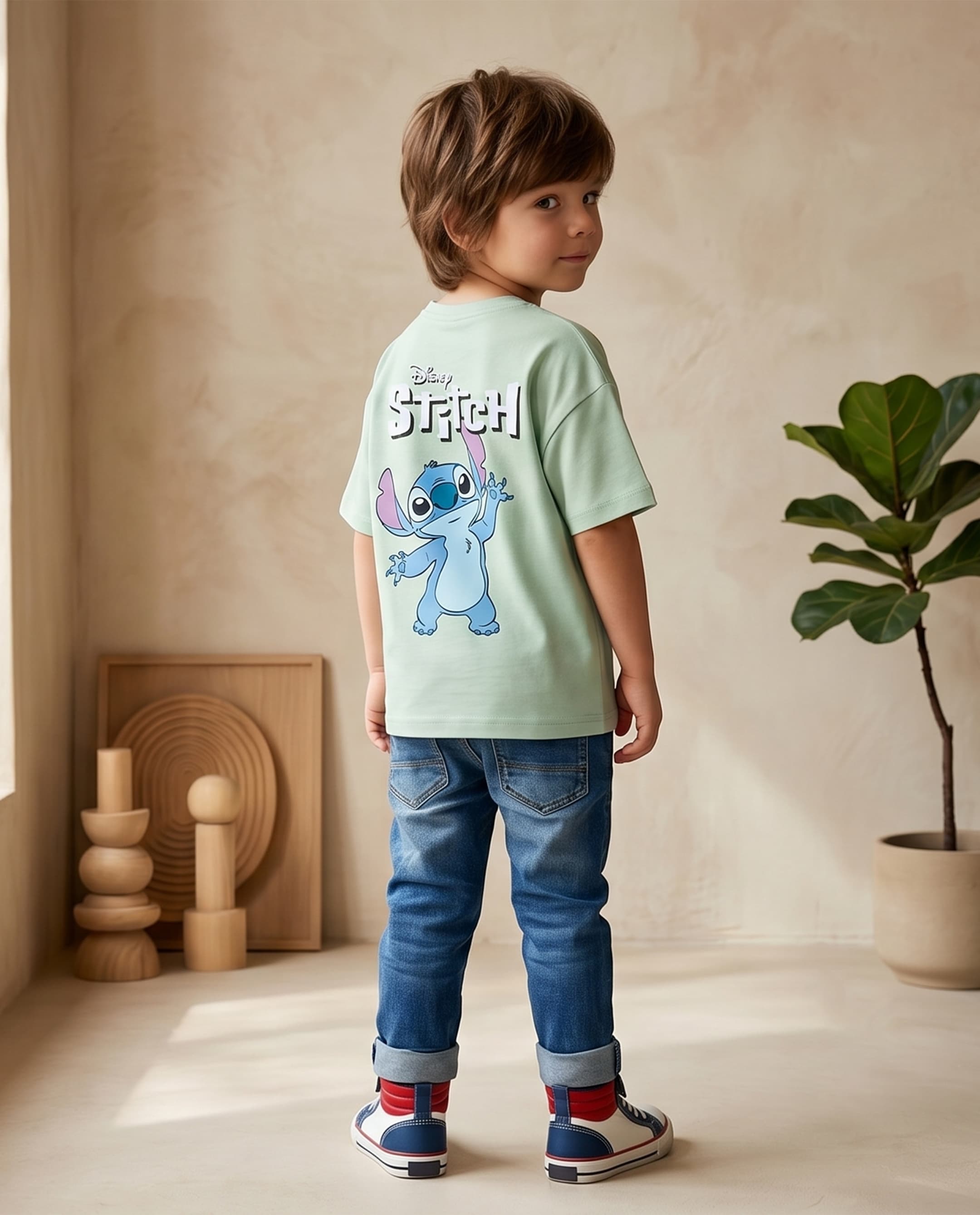 Product view https://mage-cdn.babiesandmore.com/catalog/product/t/b/tbssfm168s26_2.jpg1