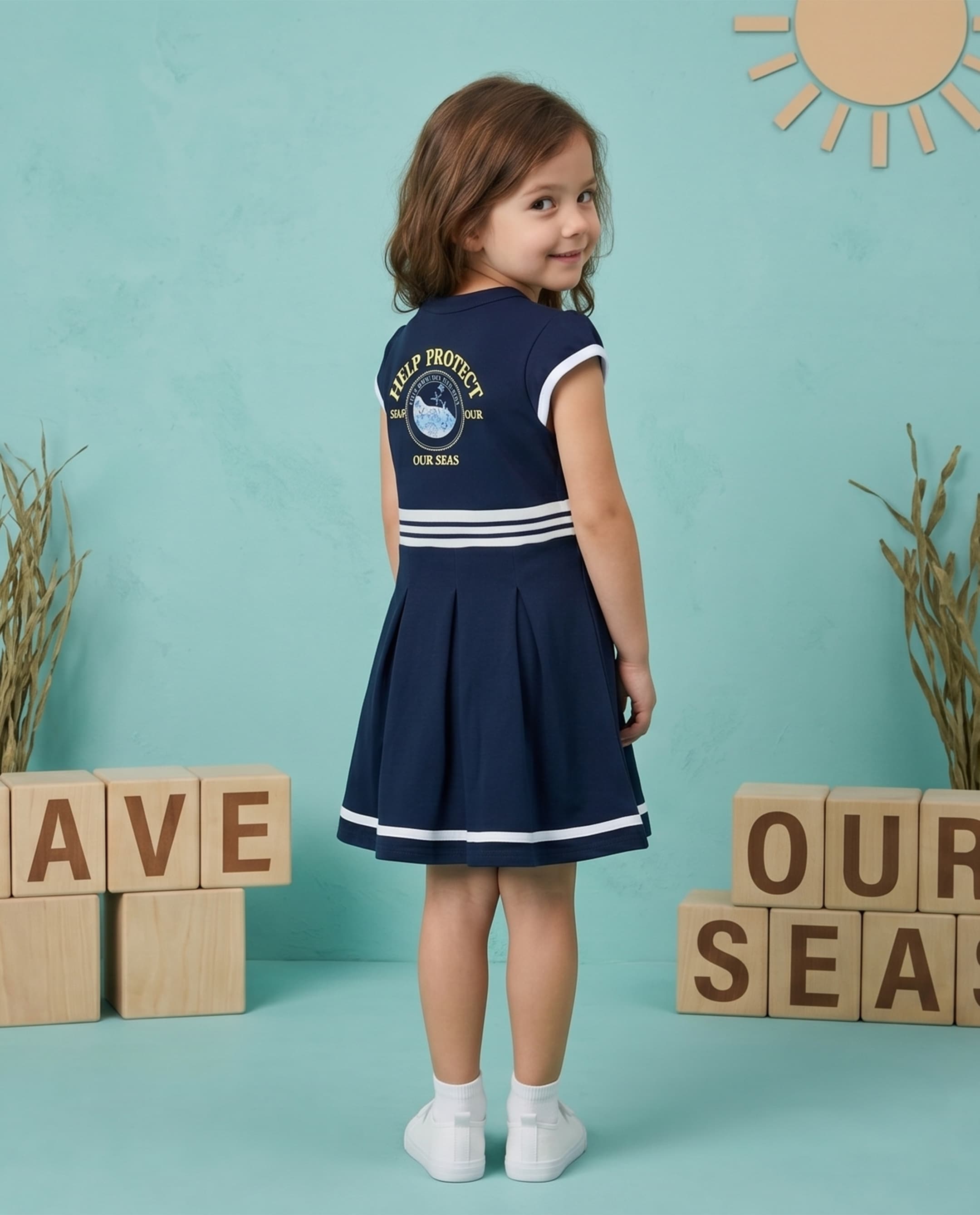 Product view https://mage-cdn.babiesandmore.com/catalog/product/t/m/tmtgdr213s26_2.jpg1